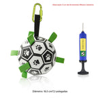 Bola de futebol interativa inflável para treinamento de cães.